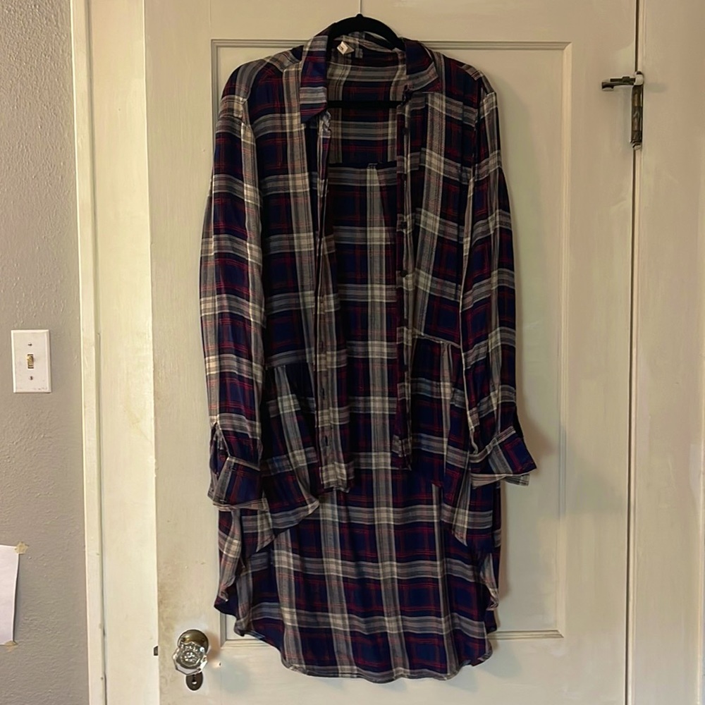 Elan High/Low Button Up